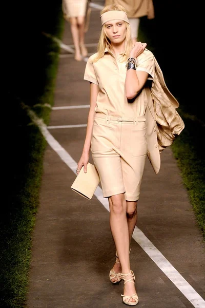 Look 38